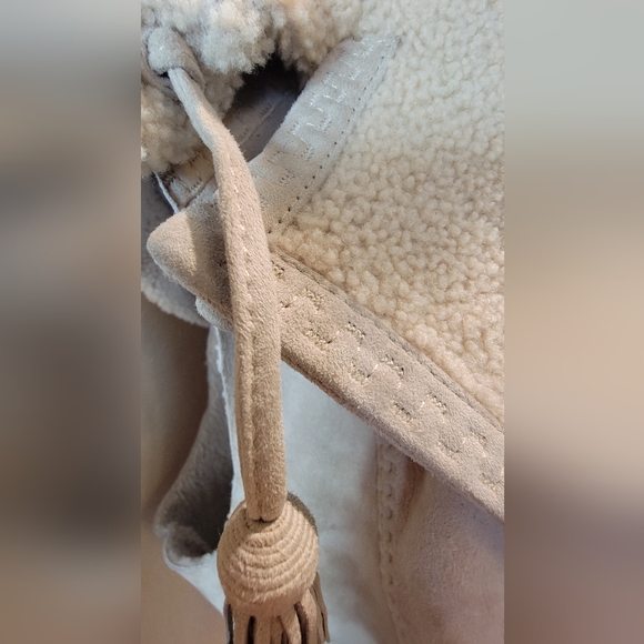 Faux Suede and Sherpa Vest with Hood - Picture 8 of 12